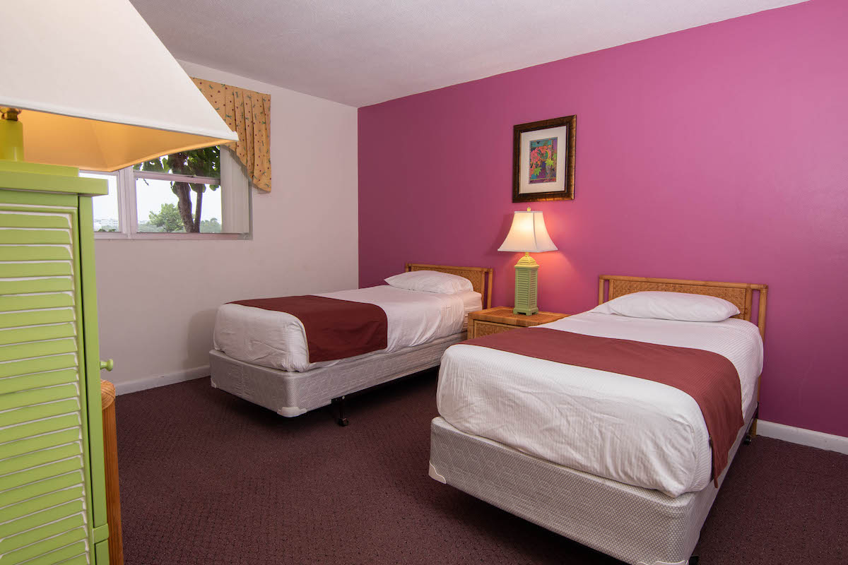 Palm Beach Resort & Beach Club - Bedroom