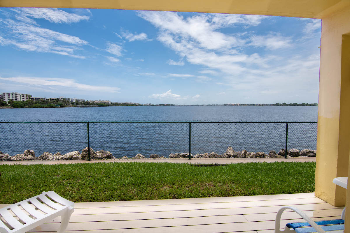 1 Bedroom & 2 Bedroom Rentals Palm Beach, Florida
